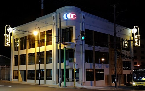 NEON-LIGHTS-COSTA-RICA-CALL-CENTER-BARRIO-ARANJUEZ7cf89c465bf2c28f.jpg